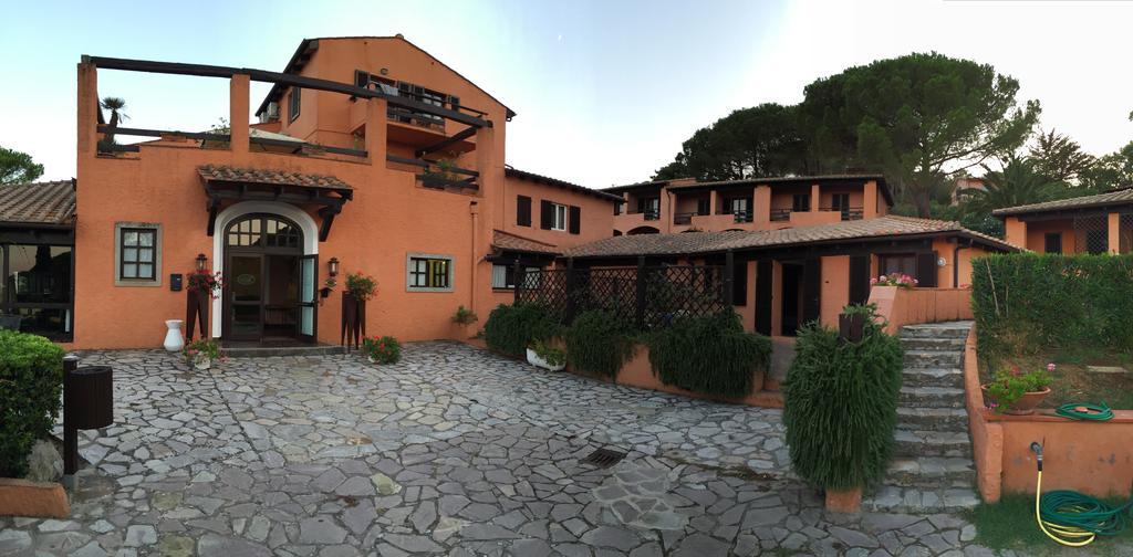 Resort Le Picchiaie Portoferraio Exterior foto